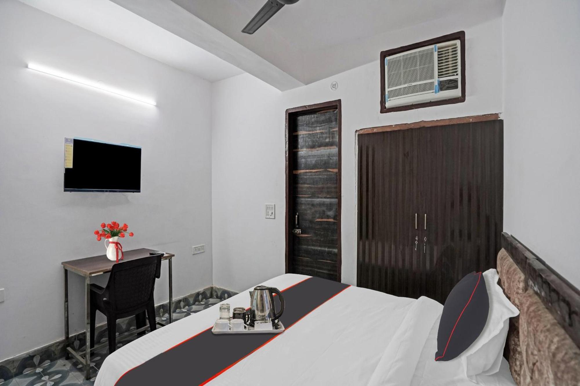 Super O Sk Residency Rohini Hotel 4*